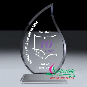 Cúp lưu niệm - Quà tặng họp lớp 25