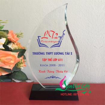 Cúp lưu niệm - Quà tặng họp lớp 26