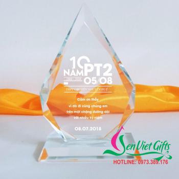 Cúp lưu niệm - Quà tặng họp lớp 44