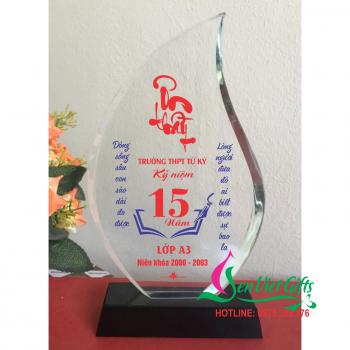 Cúp lưu niệm - Quà tặng họp lớp 49