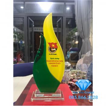 Biểu trưng pha lê M1