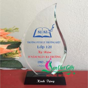 Cúp lưu niệm - Quà tặng họp lớp 59