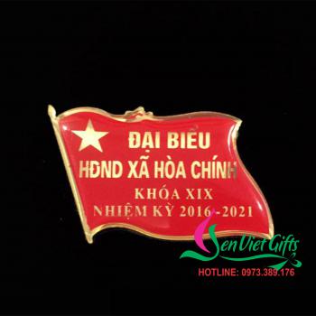 Huy Hiệu Cờ Đảng 03