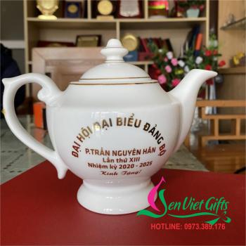 Bộ ấm chén Đại Hội Đảng