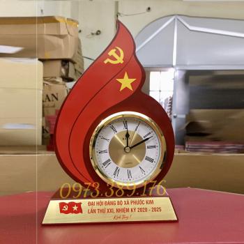Đồng hồ gỗ để bàn  - Quà tặng Đại Hội M02