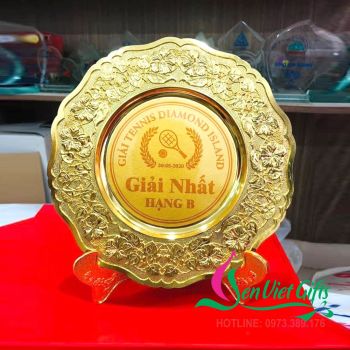 Biểu trưng đồng gỗ 31