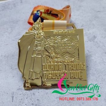 Huy chương đặt theo yêu cầu M6