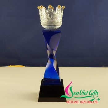 Cúp Pha Lê Vương Miện