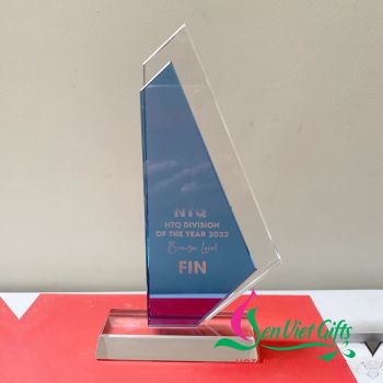Biểu trưng pha lê vát hình cánh buồm