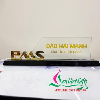Biển chức danh pha lê M01