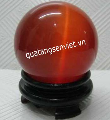 Bộ để bàn pha lê - quả cầu thạch anh mắt mèo đỏ